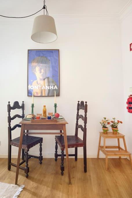 Apartment Maria Do Bairro With Balcony And Elevator Lissabon