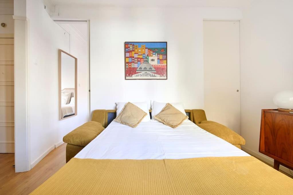 Maria Do Bairro With Balcony And Elevator Apartment Lissabon
